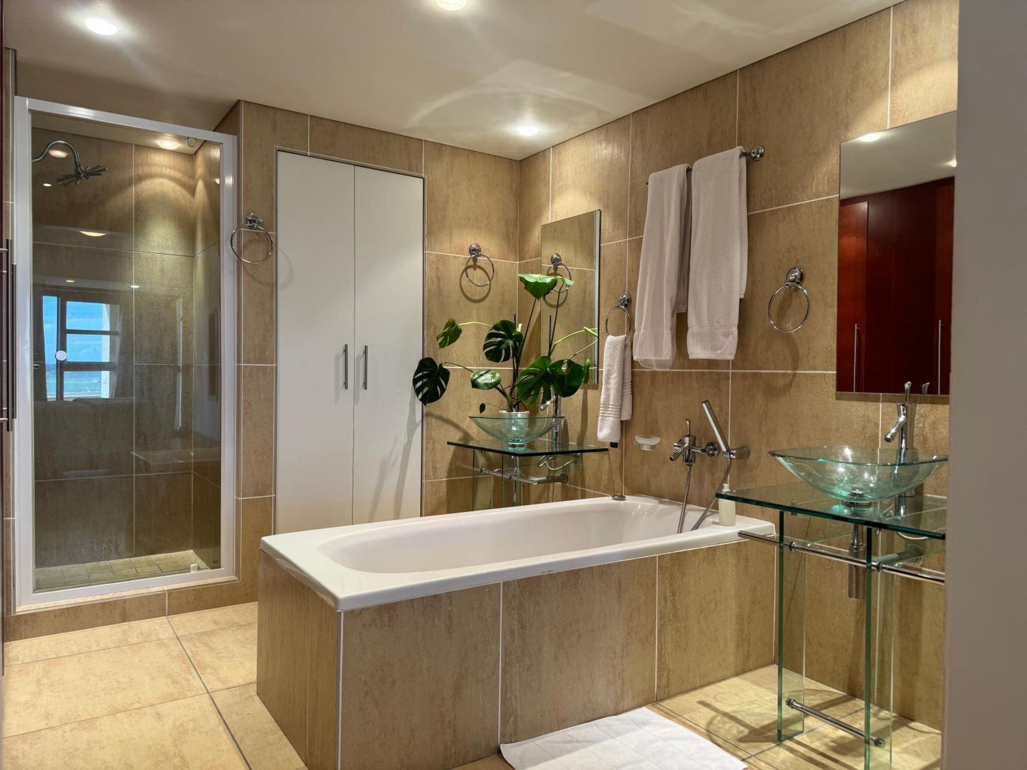 Loddey'S Self Catering Apartments - By Beach Collection Strand Exteriér fotografie