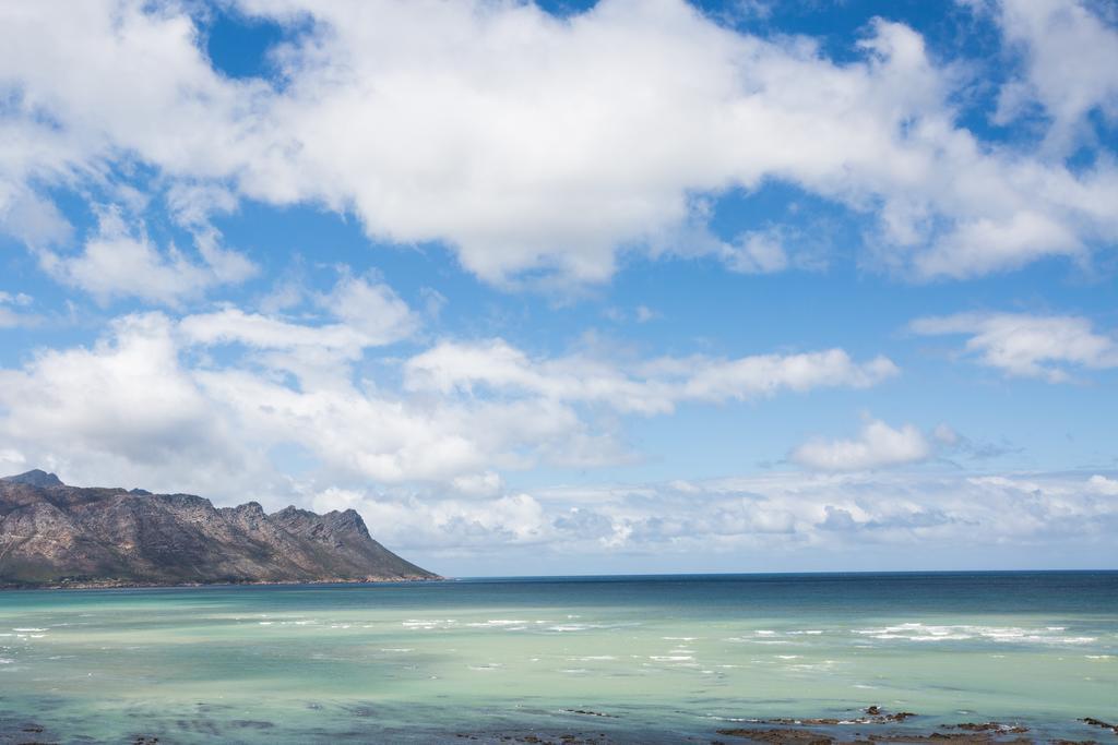Loddey'S Self Catering Apartments - By Beach Collection Strand Exteriér fotografie